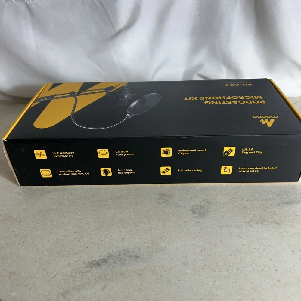 Maono Podcast Microphone Kit AU-AO4E Professional Audio Innovation New Open Box
